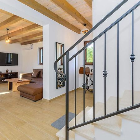 Villa David - Luxurious Secluded Villa With A Heated Pool Butkovići Exterior foto